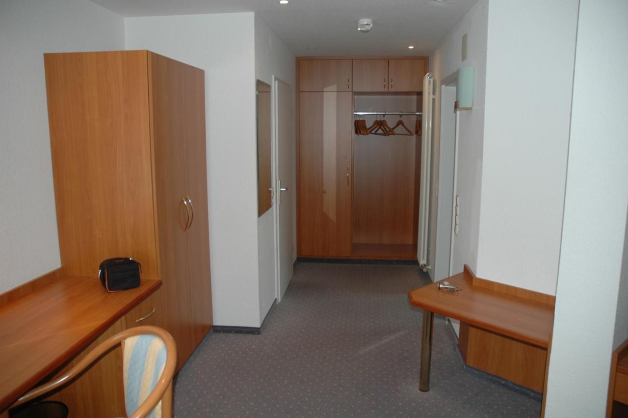 Parkhotel Goldlinde Боденвердер Экстерьер фото