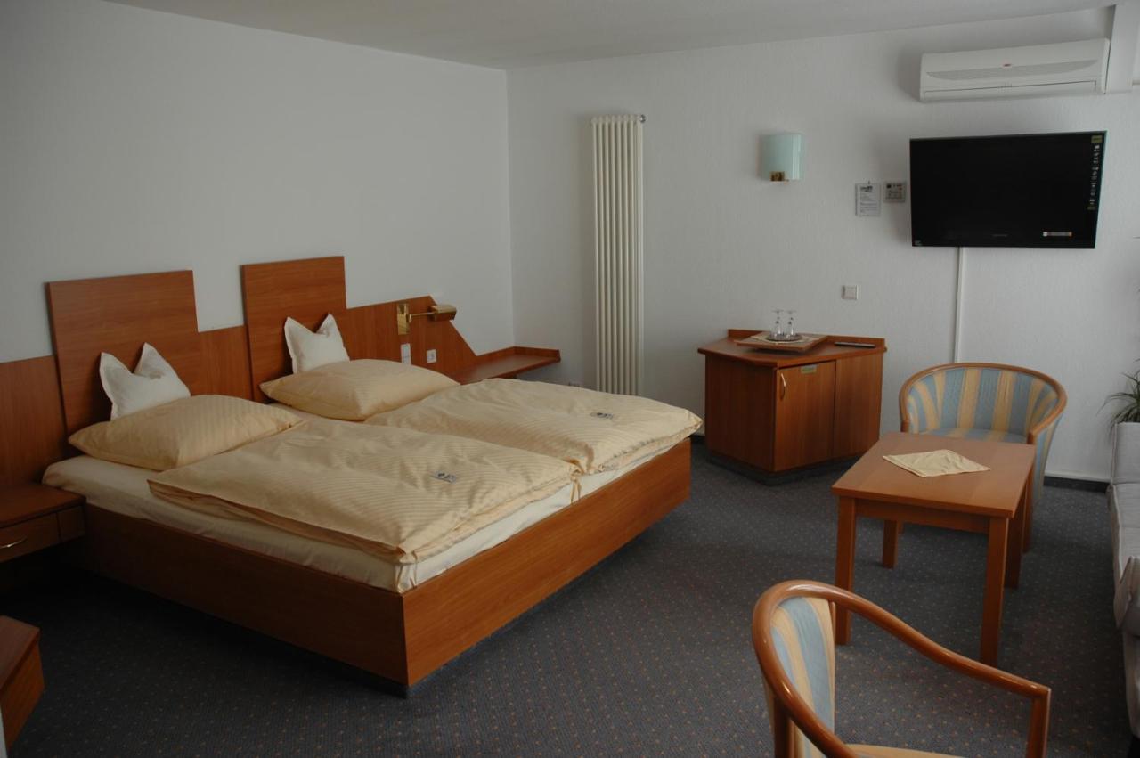 Parkhotel Goldlinde Боденвердер Экстерьер фото